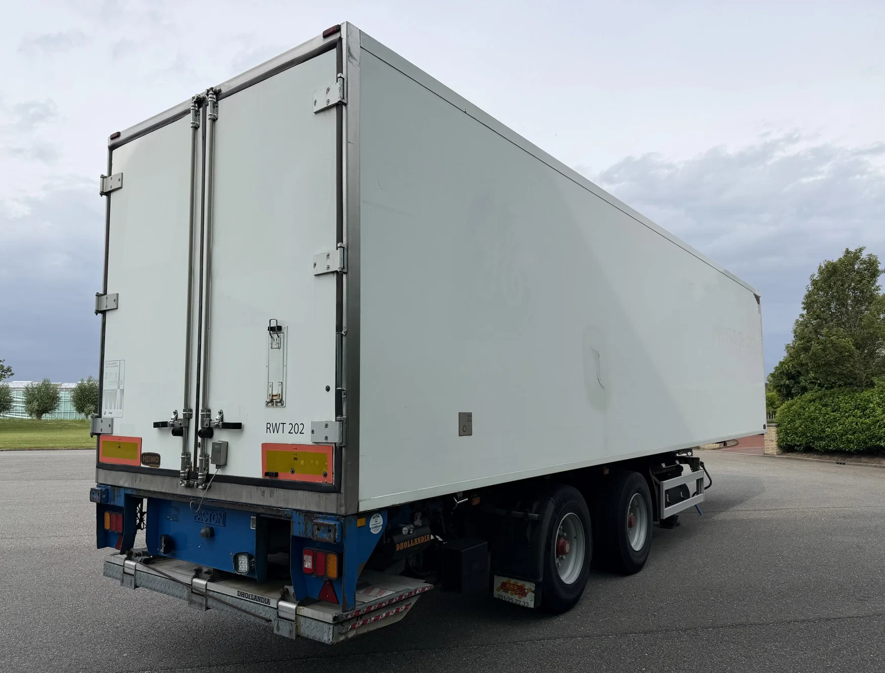 Pacton 2008 - HEIWO ISOLATED BOX STEERING AXLE DRUM BRAKES TAIL LIFT HOLLAND-TRAILER image 5