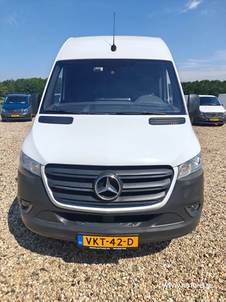 Mercedes-Benz Sprinter 2020 - 314 2.2 CDI L2H2 , EURO 6 , 142PK , Apk juni 2027 , camera , Nette bus. image 3