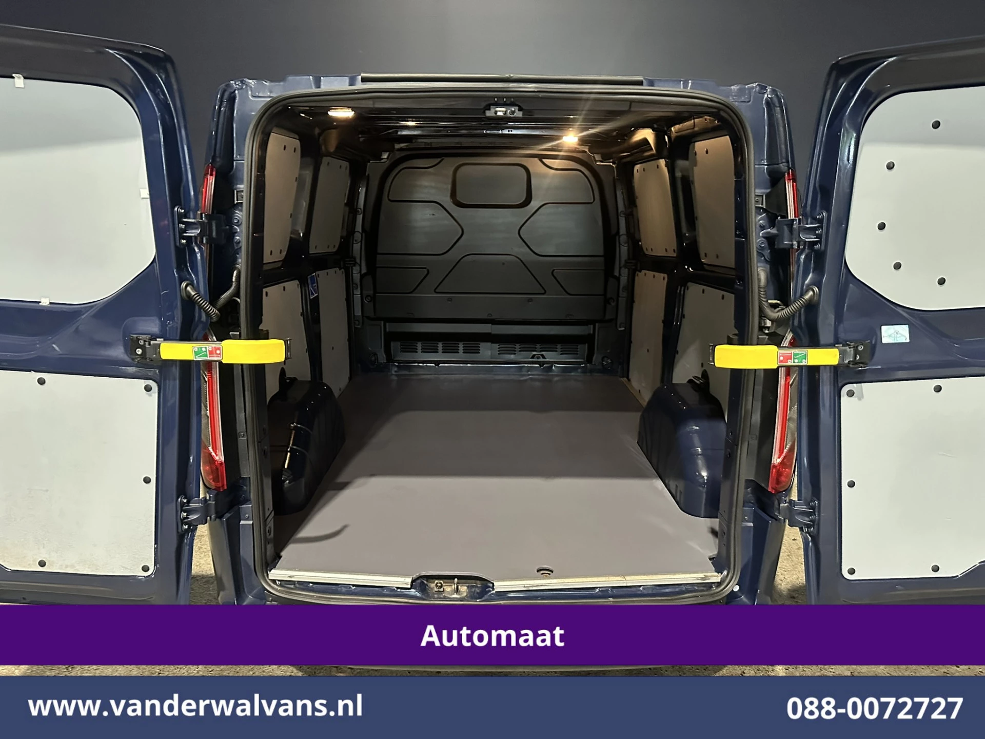 Ford Transit Custom 2018 - 2.0 TDCI 131pk Automaat L1H1 Euro6 Airco | Camera | Navigatie | Cruisecontrol image 3
