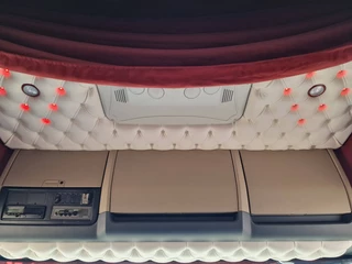 Scania R 2016 - R580 V8 Highline 4x2 - Retarder - Custom interior - Night clima - Full air imagen 24