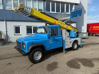 Land Rover Defender 2012 - DEFENDER170 4X4 KLAAS verhuislift 21 meter imagem 4