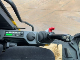 Komatsu HB215LC-1 HB 2012 - N/A image 31