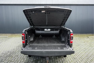 Dodge Ram 1500 2021 - 5.7 V8 402 PK | Luchtvering | Head Up | 360° camera | Adapt.Cruise | LED | PDC | 12 Inch scherm | Leder | Trekhaak obrazek 9