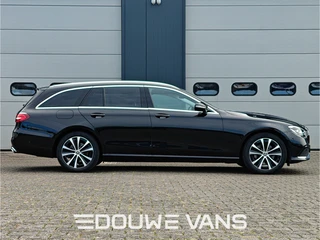 Mercedes-Benz E-Klasse 2022 - 300e LED Carplay Camera Navigatie Stoelverwarming afbeelding 3 miniatuur