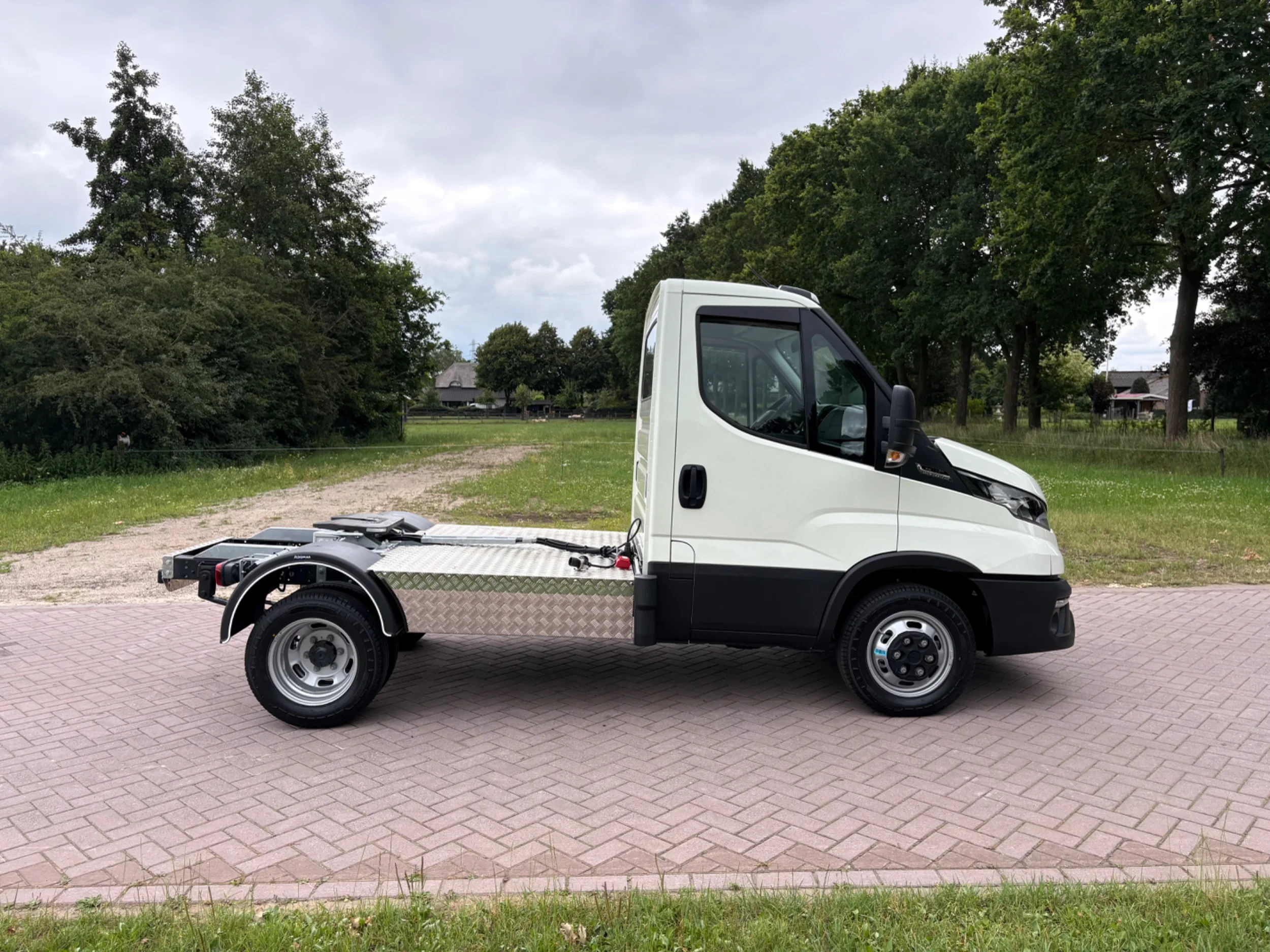 Iveco Daily 2024 - 40C18 Hi-Matic automaat BE trekker 8.1 TON NIEUW obrázek 3