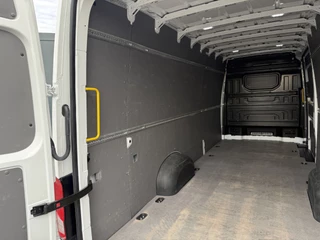 MAN TGE 2023 - 35 2.0 TDI 140 PK L5H3 / SUPER MAXI / 53.776 KM !! / CAMERA / APPLE CARPLAY / ANDROID AUTO image 8