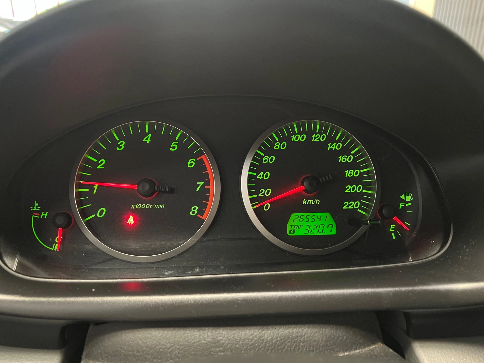 Mazda 2 2004 - 1.4 Exclusive - 2e eigenaar – Airco – 4 nieuwe banden – NAP – Rijklaar. afbeelding 14