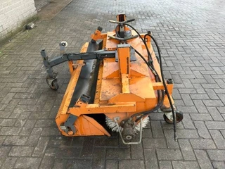 Bema 2005 - 20 1550 Schlepper image 2 thumbnail