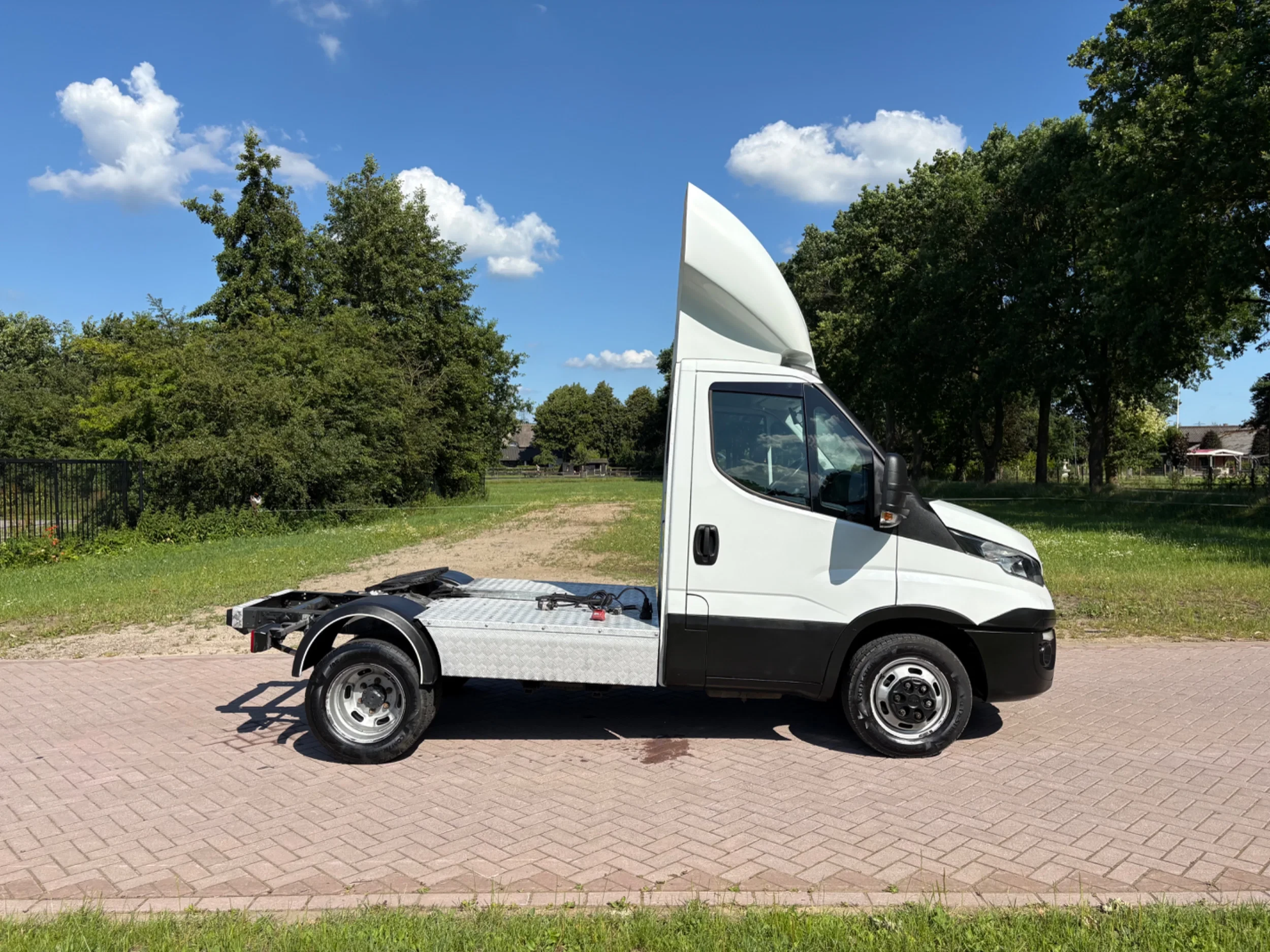 Iveco Daily 2017 - 40C18 HI MATIC AUTOMAAT Be trekker 9.3 TON euro 6 Bild 3