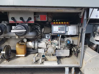 Volvo FM 9.340 2006 - Petrol, Diesel 17000 Ltr. 3 Compartementen obrazek 11