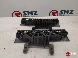 Mercedes-Benz N/A 2017 - Occ set radiatorgrille + opstap links en rechts Me изображение 4