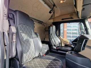 Mercedes-Benz Actros 2019 - 2558 6x2 - AJK Hooklift 20T - Euro 6 - 4.60 WB image 31