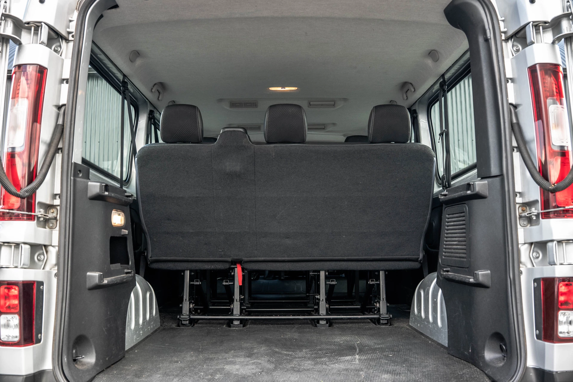 Renault Trafic 2018 - Passenger **dCi 9-Pers L2H1 | Incl. BPM, BTW vrij | Navi | R-Link | Airco | Cruise | PDC | Euro 6** obrázek 10