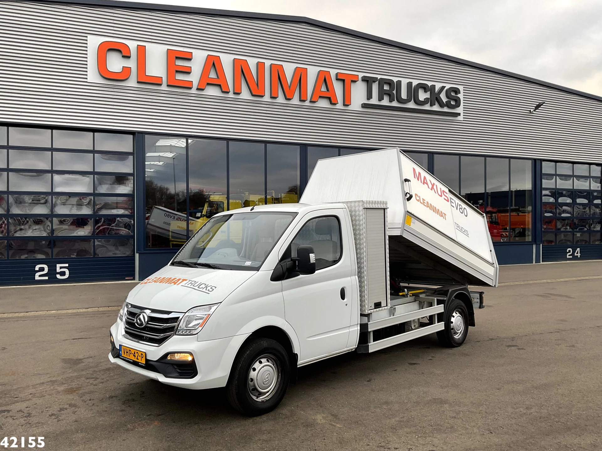 Maxus EV80 2021 - SAIC LWB Veegvuilkipper 100% elektrisch afbeelding 1