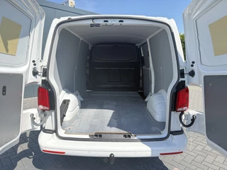 Volkswagen Transporter 2021 - 2.0 TDI HIGHLINE / L2H1 / TREKHAAK / AIRCO / CRUISE / NAVI / CARPLAY / LMV obrazek 8
