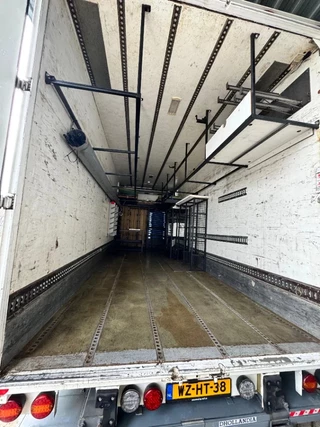 Volvo FH 2014 - 460 Globe XL 6x2 + HANGER - RACE TEAM - 6 ROAD-LEGAL SEATS/INCL. SEAT BELTS - LIVING - SHOWER - WC - BEDS - FULL AIR - ELEVATORS - WHEELBASE: 520 CM - ALCOA'S - TOP CONDITION - imagem 16