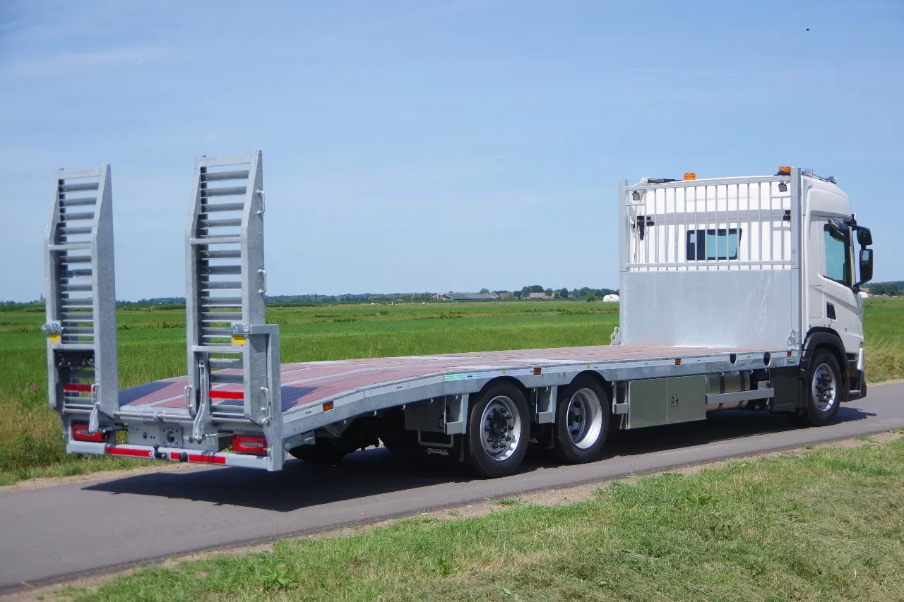 Scania P 2025 - P280 oprijwagen 29-85 Veldhuizen afbeelding 4