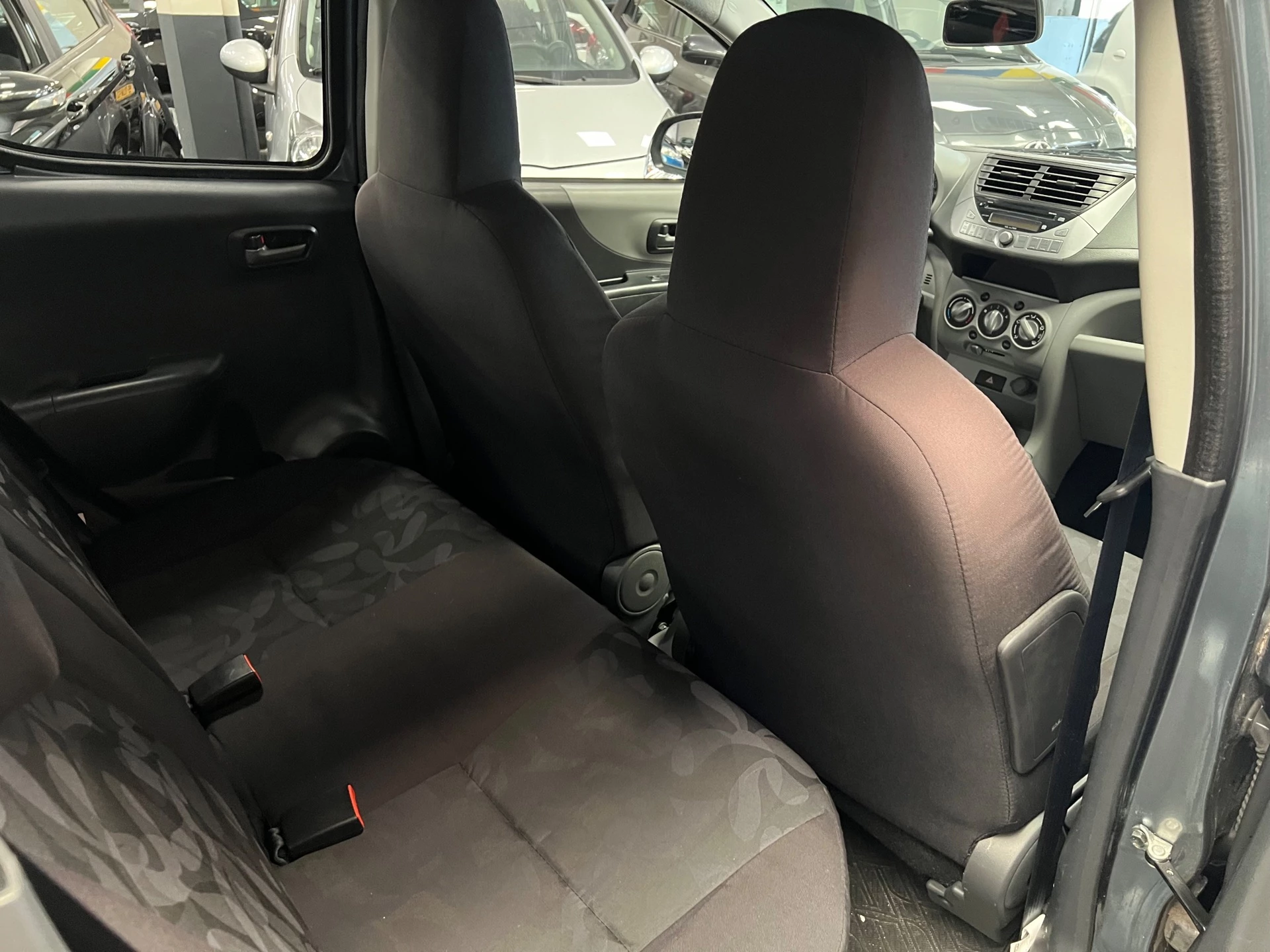 Suzuki Alto 2011 - 1.0 Exclusive - 2e eigenaar - Nette auto afbeelding 21