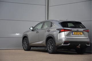 Lexus NX 2018 - 300h AWD | Safety Pack | Trekhaak zdjecie 6