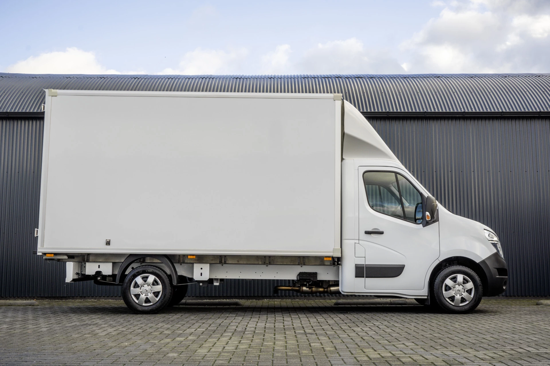 Nissan Interstar 2023 - 2.3 dCi Bakwagen met deuren | 164 PK | Euro 6 | Cruise | Airco | MF Stuur immagine 6