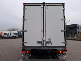 Renault D16 2017 - / ONLY:497760 KM / THERMOKING / PLATFORM 2TON / LWDS / BED / DATALOG / FULL-AIR / AUTOMATIC / EURO-6 / 2017 image 5