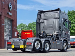 Scania S 2023 - 660S V8 NGS Highline 6x2 - Retarder - Full air - Leather - Led - Alloy wheels obrazek 7