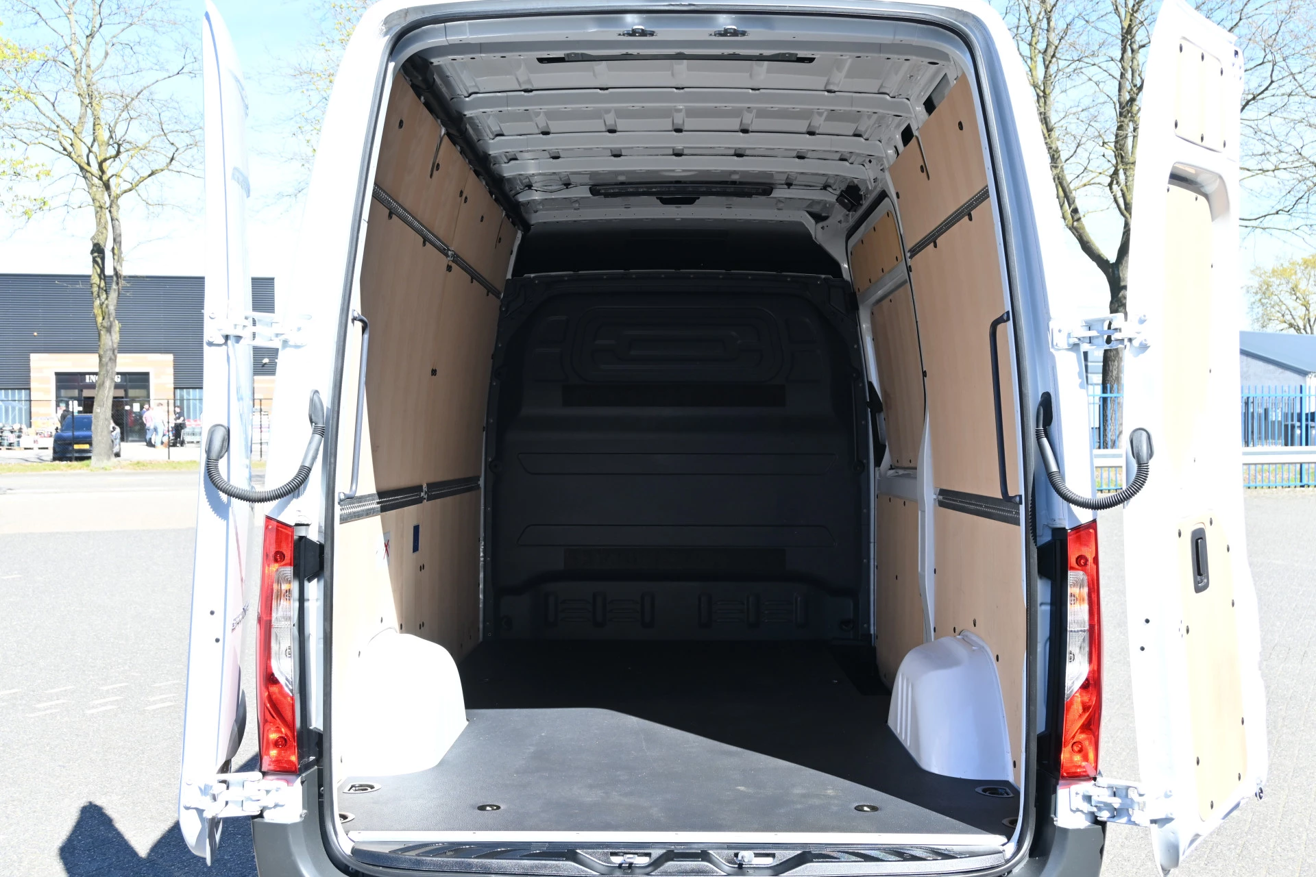 Mercedes-Benz Sprinter 2024 - 317 CDI L2H2 Pro obrázek 13