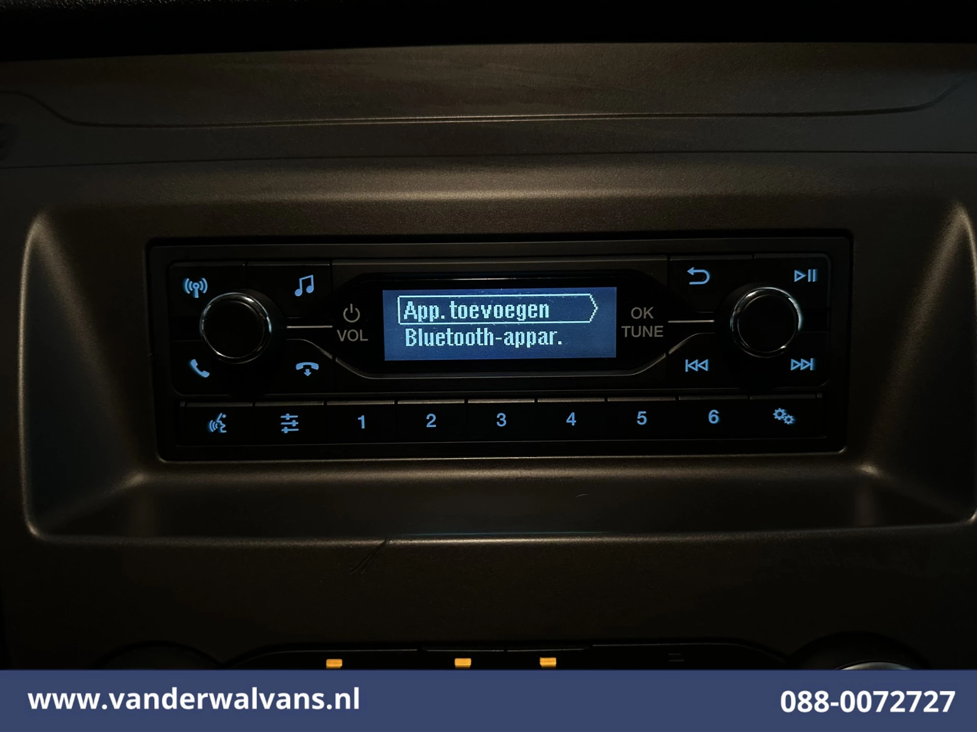 Ford Transit 2022 - 2.0 TDCI 130pk Bakwagen Laadklep Euro6 Airco | 1040kg laadvermogen | Cruisecontrol | Verwarmde Voorruit obrázek 13
