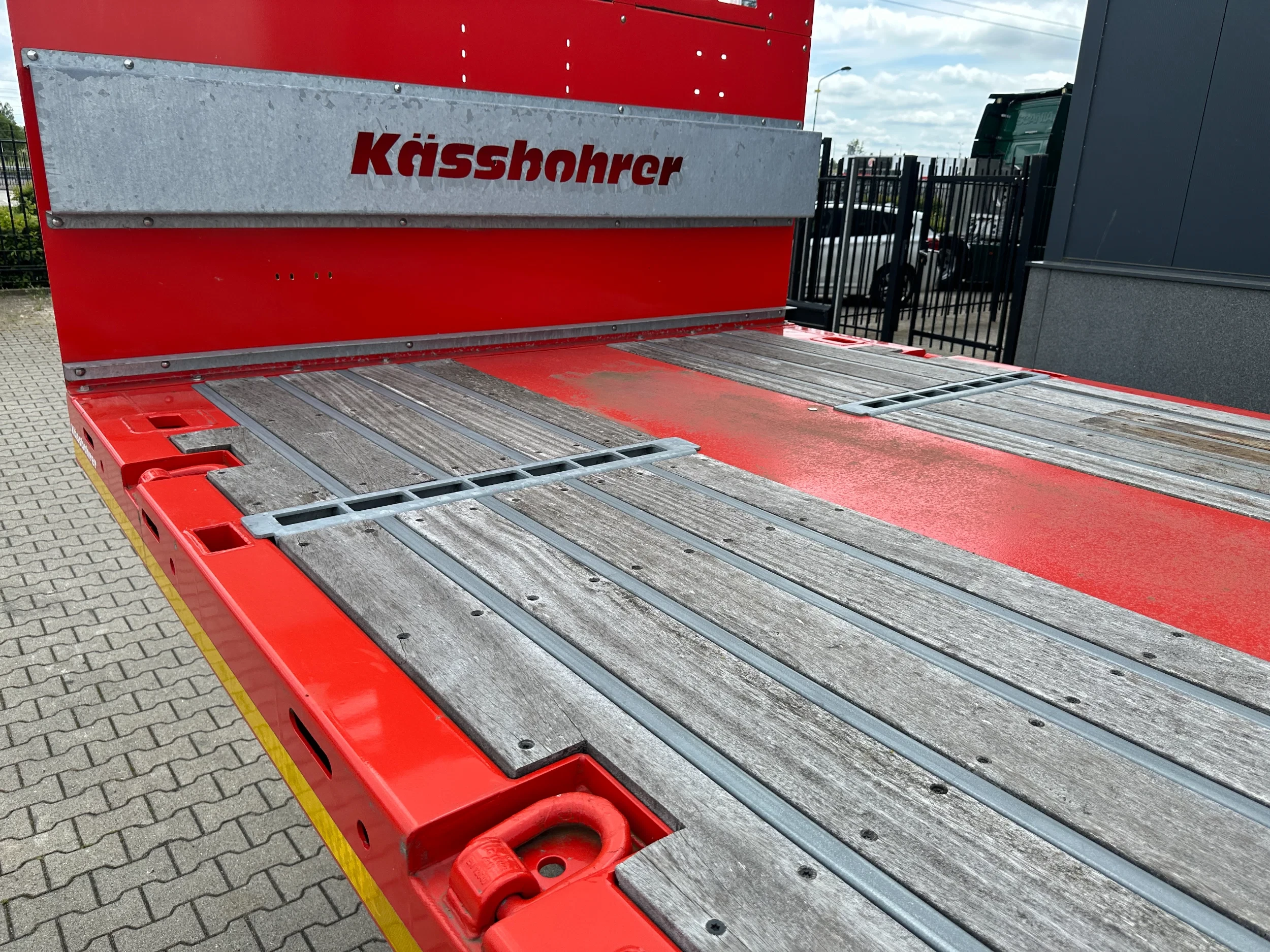 KAESSBOHRER 2026 - new and unused Heavy-Duty flatbed / 690cm extendable / steering axle / discbrakes / NL-trailer / APK: 04-2027 imagen 17