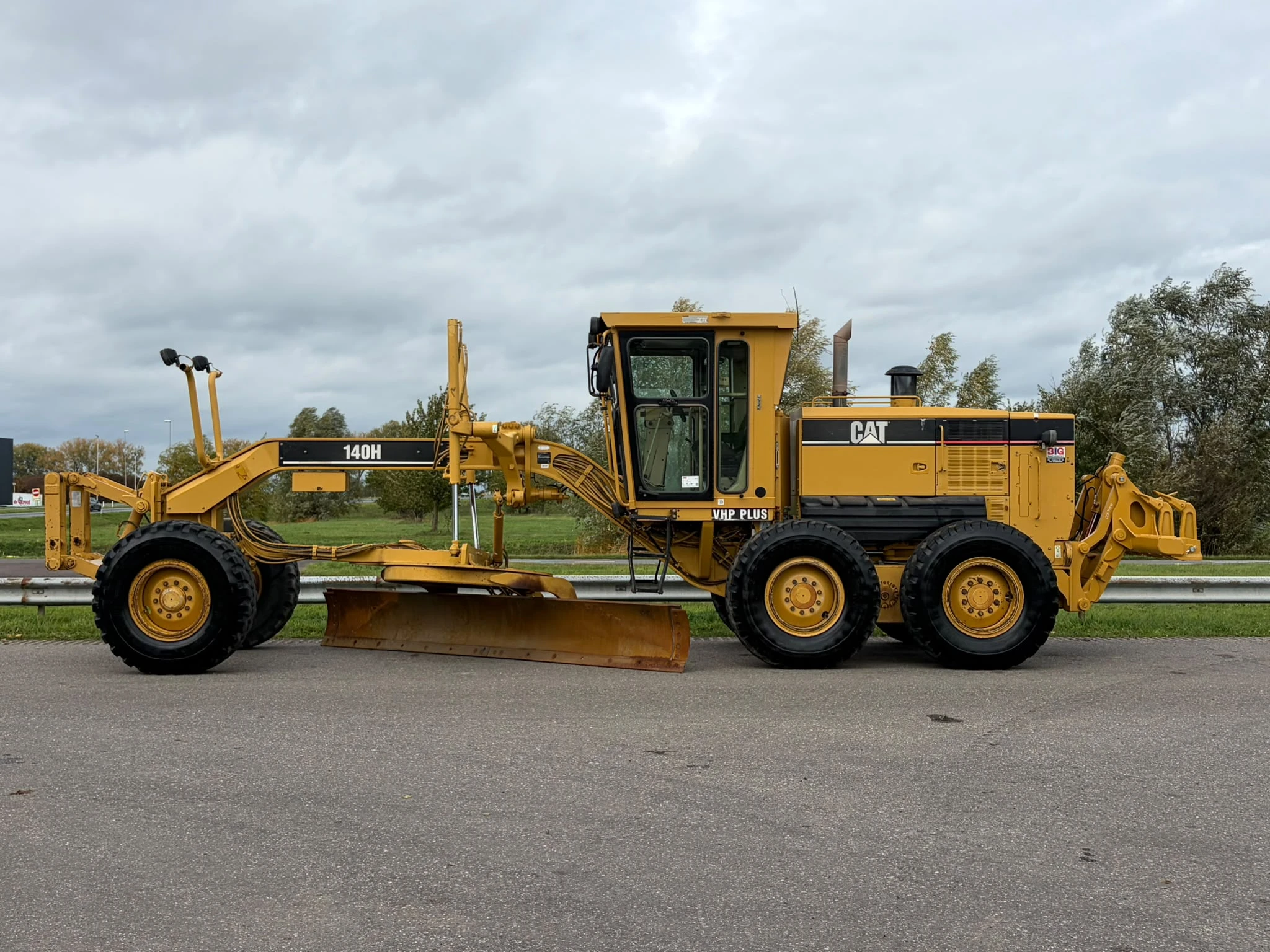 Caterpillar 140H 2003 image 1