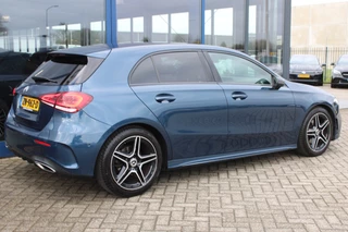 Mercedes-Benz A-Class 2019 - 180 AUT7 AMG LINE NIGHT PAKKET CAMERA NAVI obrazek 3