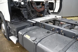 Scania S 2020 - S410 NGS 4X2EB MEGA - NEW TACHO - RETARDER - FULL AIR - 603 TKM - 2 X FUEL TANKS - GOOD CONDITION bild 7