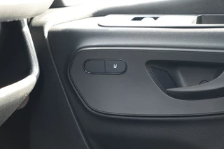 Mercedes-Benz Sprinter 2024 - 315 1.9 CDI L2H2 RWD Pro 150pk - Trekhaak - Blindspot - LED - Stoelverwarming - Navi - Rijklaar afbeelding 35