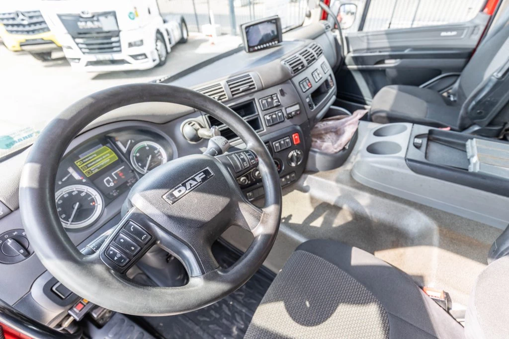 DAF CF 440 2015 - FAK -8x2 + Palfinger Epsilon Q180 Z95TR zdjęcie 20