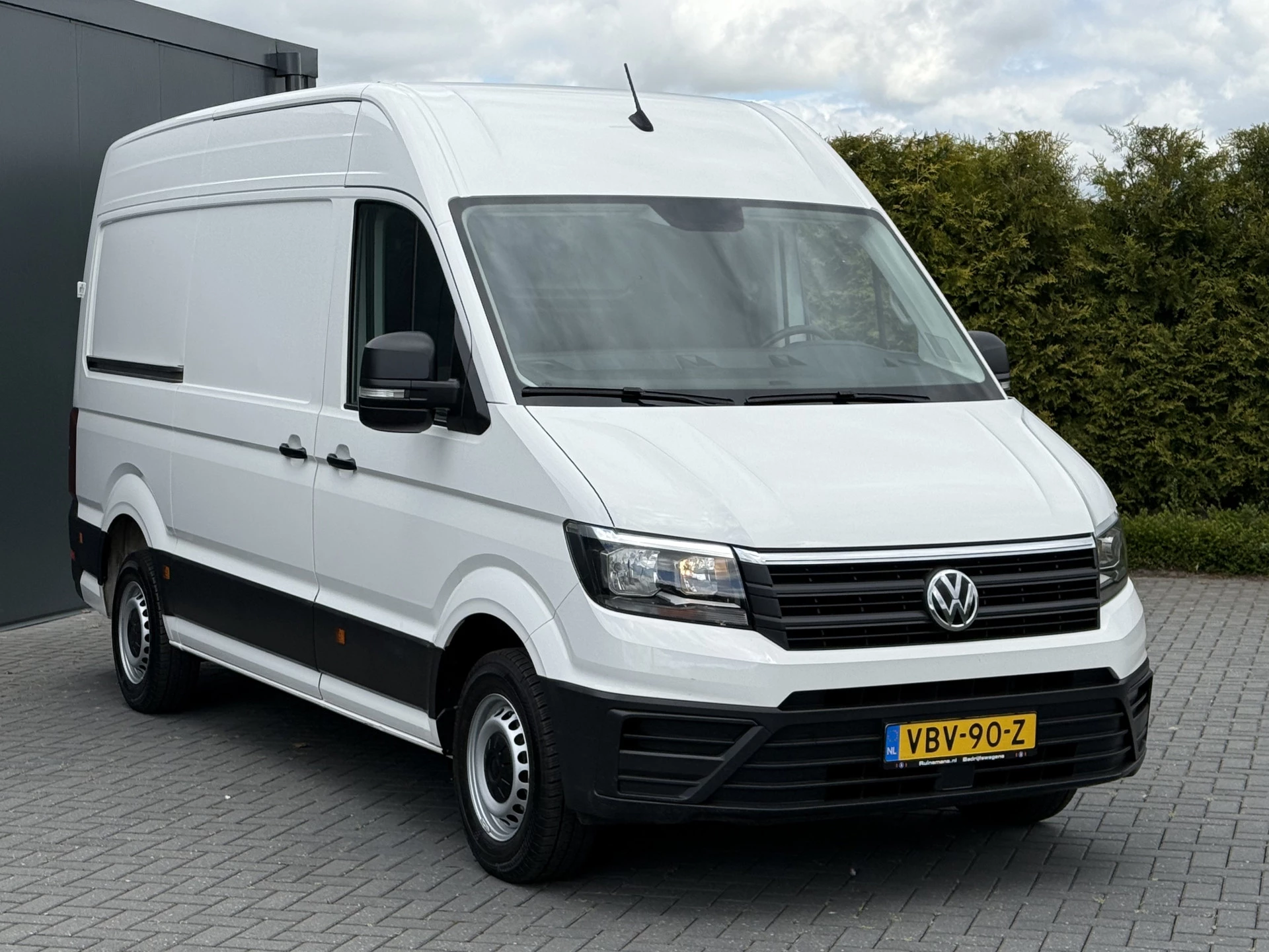 Volkswagen Crafter 2019 - 2.0 TDI 141 PK / L3H3 / 1e EIGENAAR / ZEER NETJES !! / AIRCO / CRUISE / ERGO GEVEERDE STOEL Bild 4