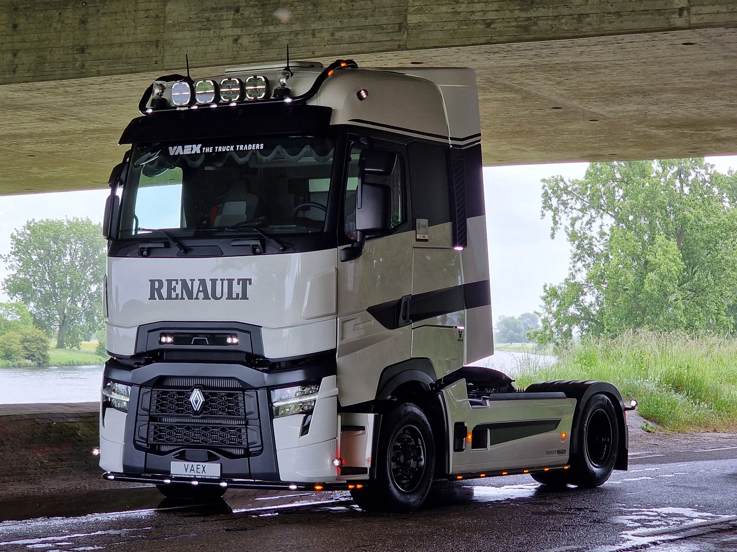 Renault T520 2026 - 4x2 - NEW - Retarder - VAEX Edition - Night clima - 2x tank - Full spoiler immagine 45