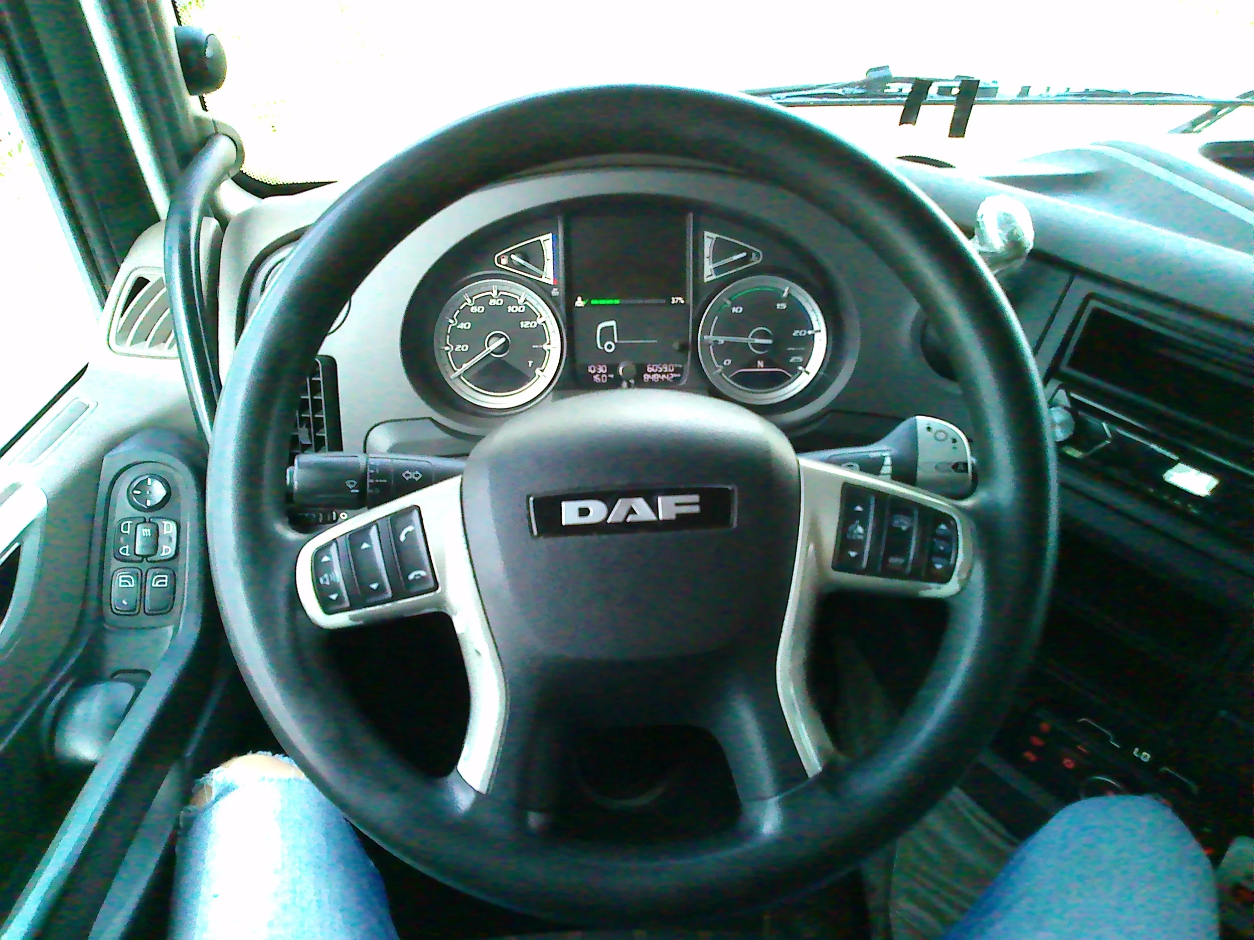 DAF XF 450 2018 - NL TRUCK obrázek 15