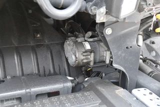 Scania R 2023 - R500 NGS SUPER 4x2 - NEW TACHO - RETARDER - 293 TKM - PARK. AIRCO - ACC - NAVI - 2 x FUEL TANKS - LED LIGHTS - image 9