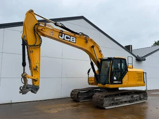 JCB 2019 - 220X-LC - Quick Coupler / Automatic Greasing image 2 miniature