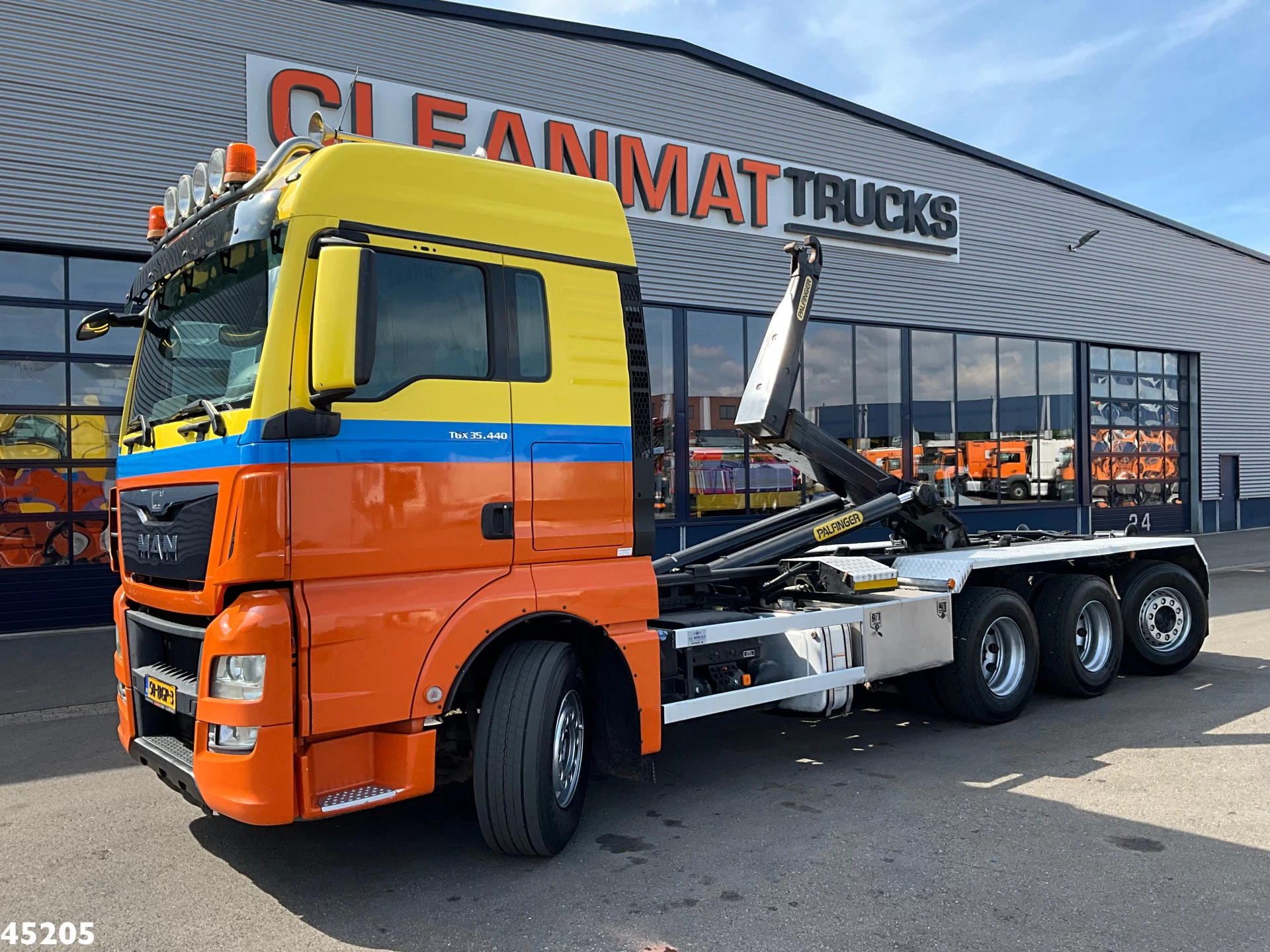 MAN TGX 2015 - 35.440 Euro 6 8x4 26 Ton haakarmsysteem Bild 1