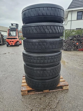 MICHELIN 280/75 R 22.5 TERMNAL TRACTOR TIRE EXTRA HEAVY DUTY. 2015 - N/A image 4