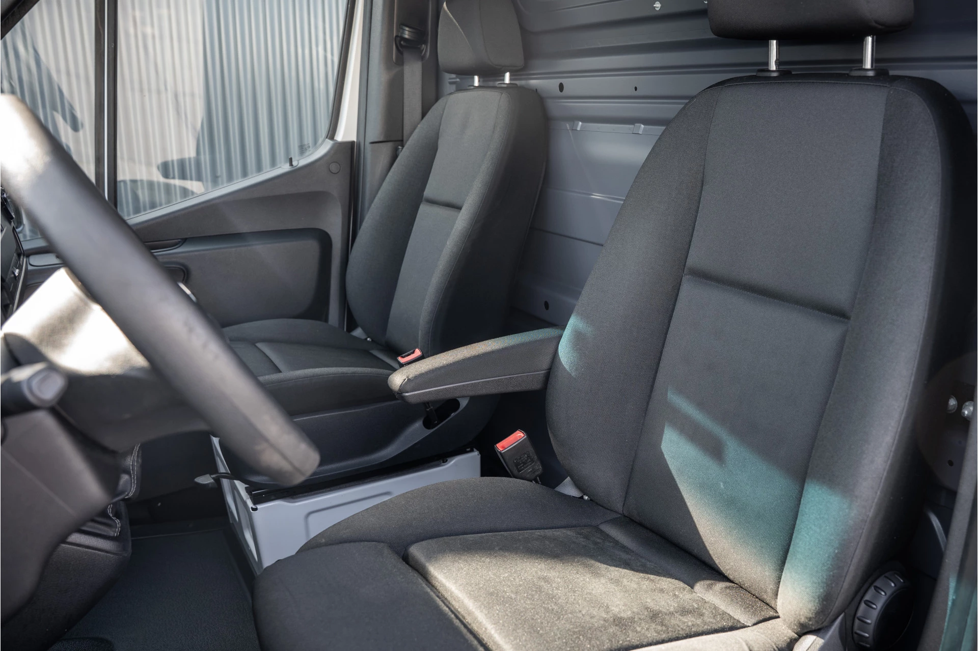 Mercedes-Benz Sprinter 2020 - 311 CDI RWD L2H2 | Volledig Ingericht | Mbux | Camera | Carplay | Climatronic Bild 16