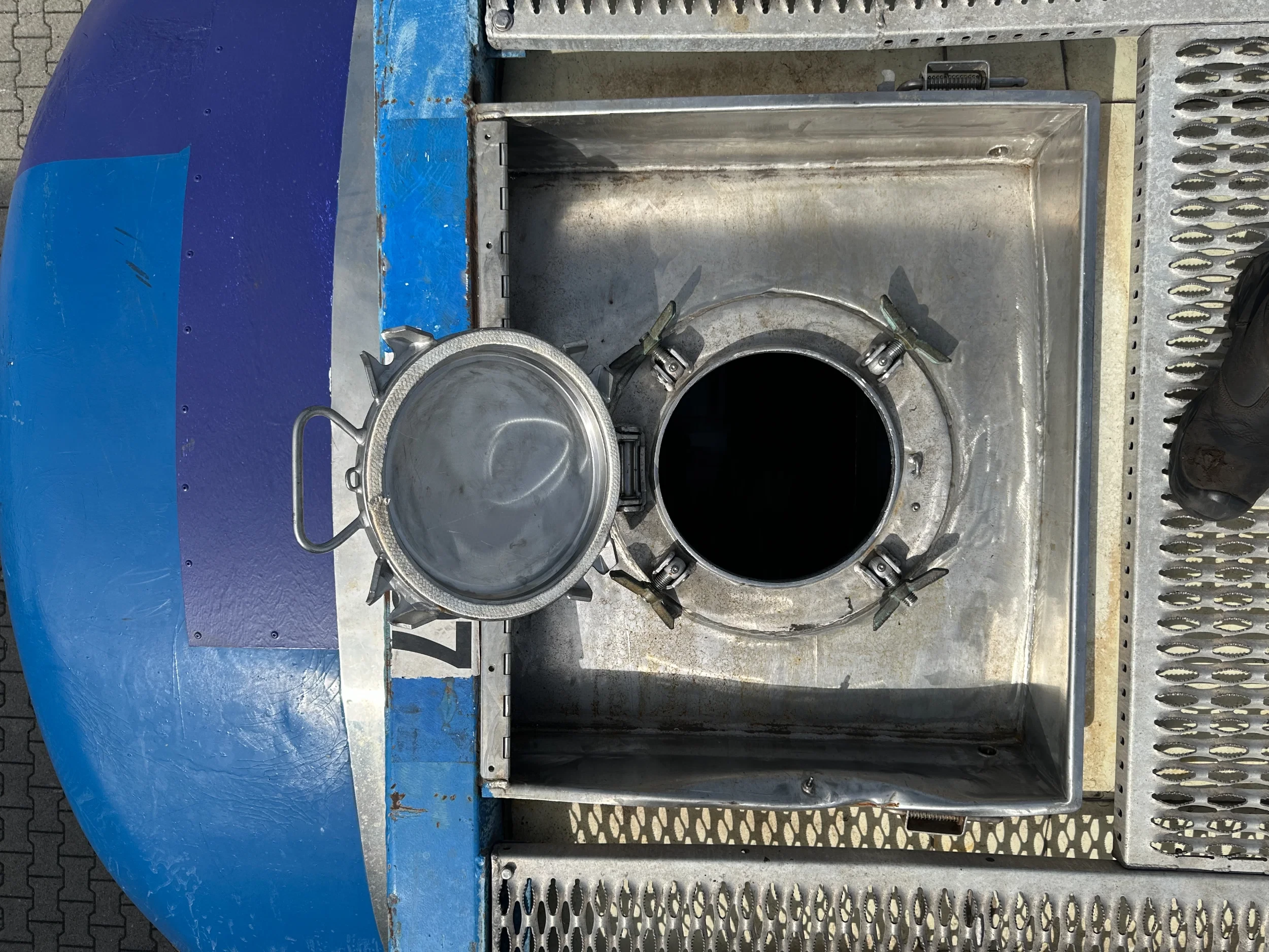 UBH INTERNATIONAL 2005 - 34.570L / 1-comp. / 4 BAFFLES / 20FT swapbody / T11 / EMKD / ADR 5Y + CSC-inspection: 04/2028 afbeelding 19