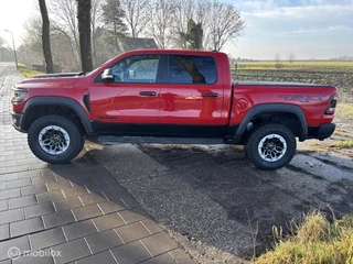 Dodge Ram 1500 2021 - 4X4 6.2 V8 4x4 Crew Cab TRX obrazek 3
