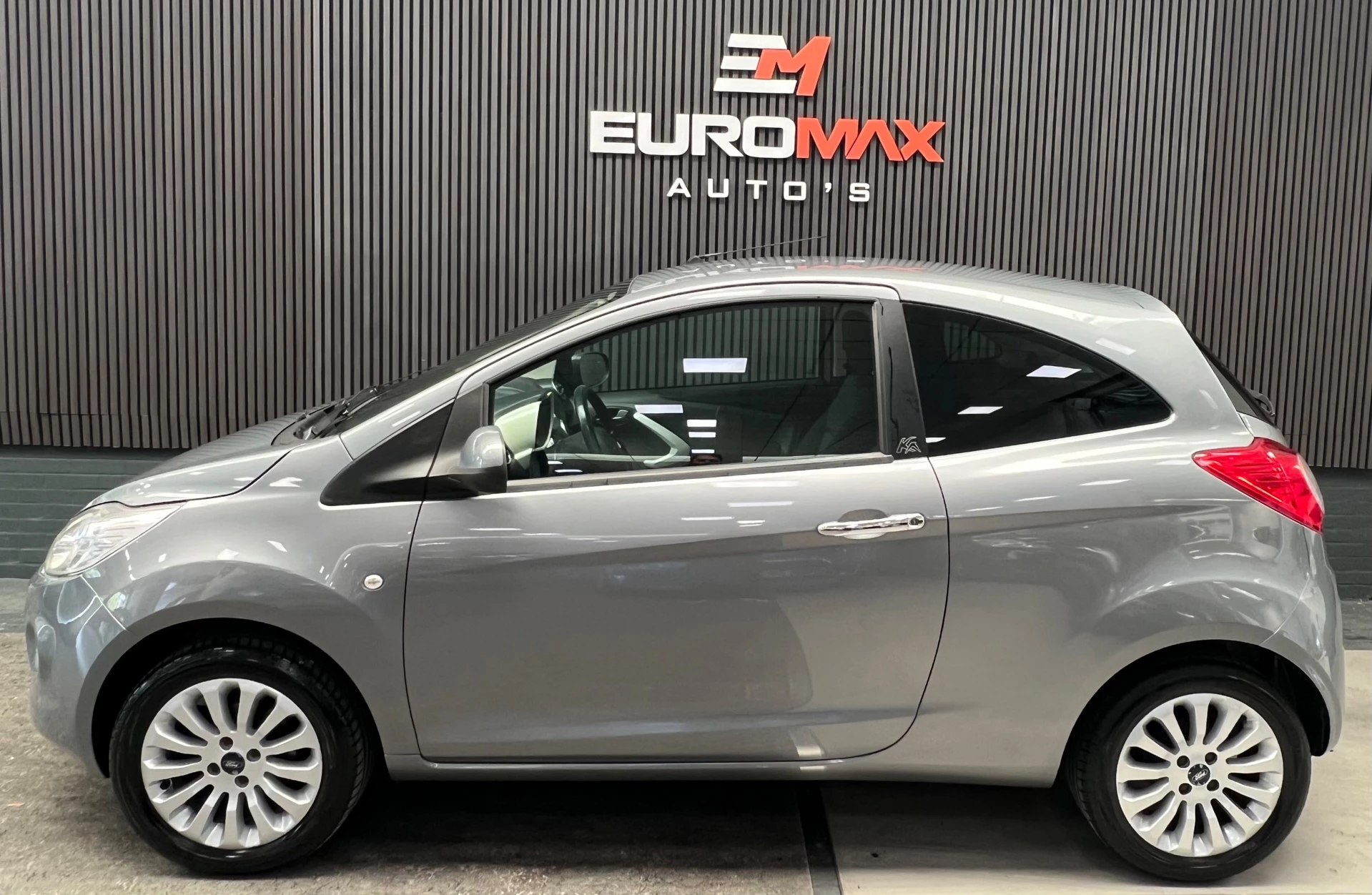 Ford Ka 2010 - 1.2 Titanium X 2e Eigenaar - Distibutie vervangen - Zeer Netjes. image 7