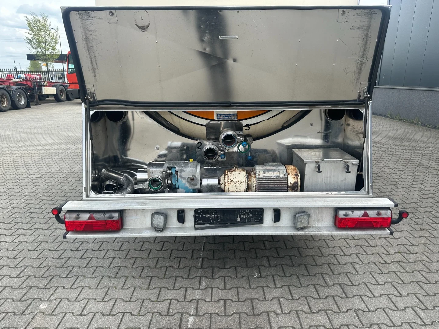 Feldbinder 1998 - LEBENSMITTEL / LEVENSMIDDELEN / FOOD / 33.500L / 3-COMP / PUMPE / LIFTACHSE imagem 5