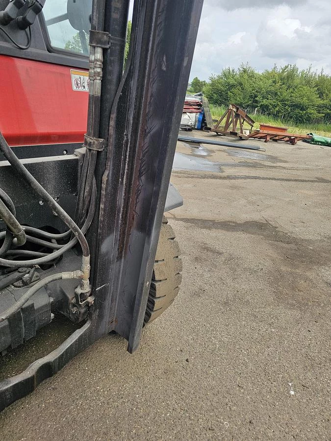 Hyster H5.0FT | 5000 KG|TRIPLE MAST 6,10 MTR HIGH| 6123 HOURS | FREE LIFT|SIDE SHIFT 2011 imagen 26