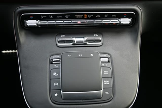 Mercedes-Benz V-Class 2024 - 300d AMG L2 DC zdjecie 7