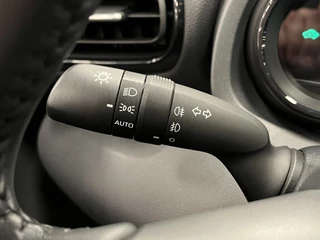 Mazda 2 Hybrid 2022 - 1.5 Select Automaat 116PK Panodak DAB+ Apple CarPlay Camera PDC All Season banden immagine 56