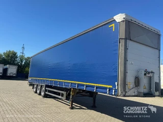 Schmitz Cargobull Semitrailer Curtainsider Mega 2017 zu verkaufen